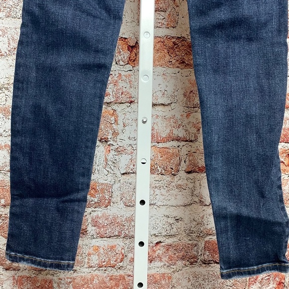 American Eagle Womenʻs Hi-Rise Distressed Jeggings Size 8 - Picture 7 of 13